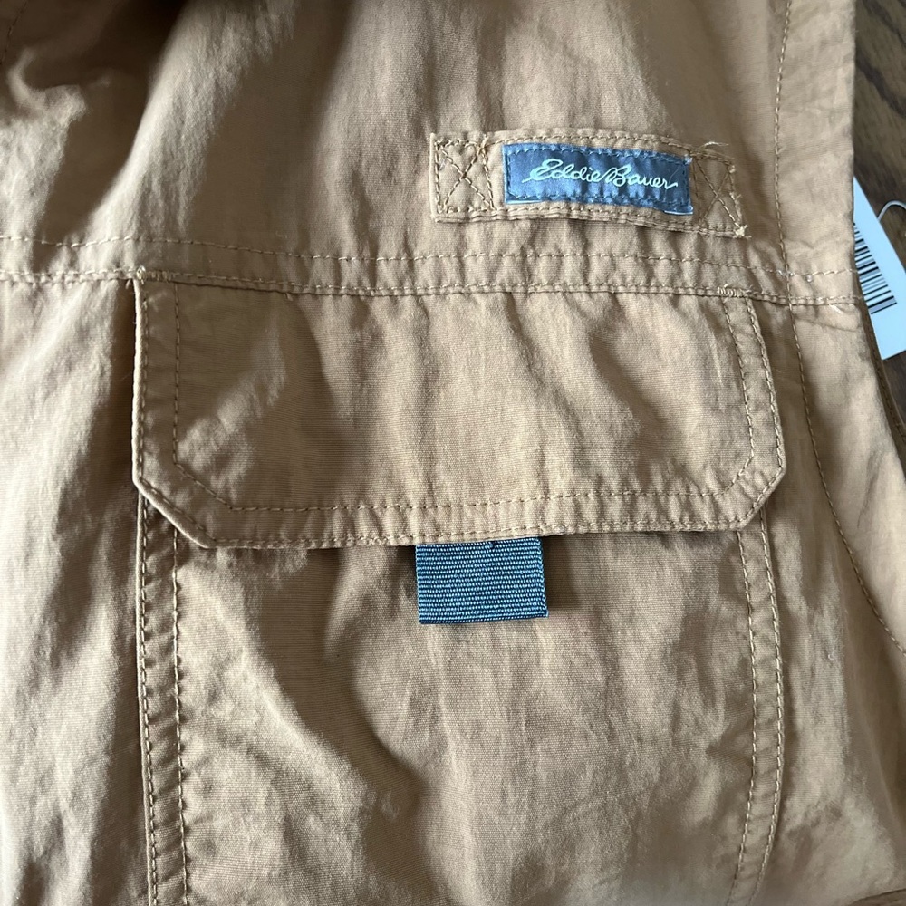 Eddie Bauer Men's Brown Outdoor Vest - Picture 4 of 8